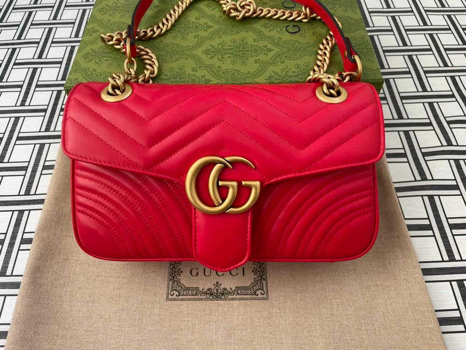 Gucci Оригинална Чанта Marmont Гучи Червена Кожа Златно GG Лого