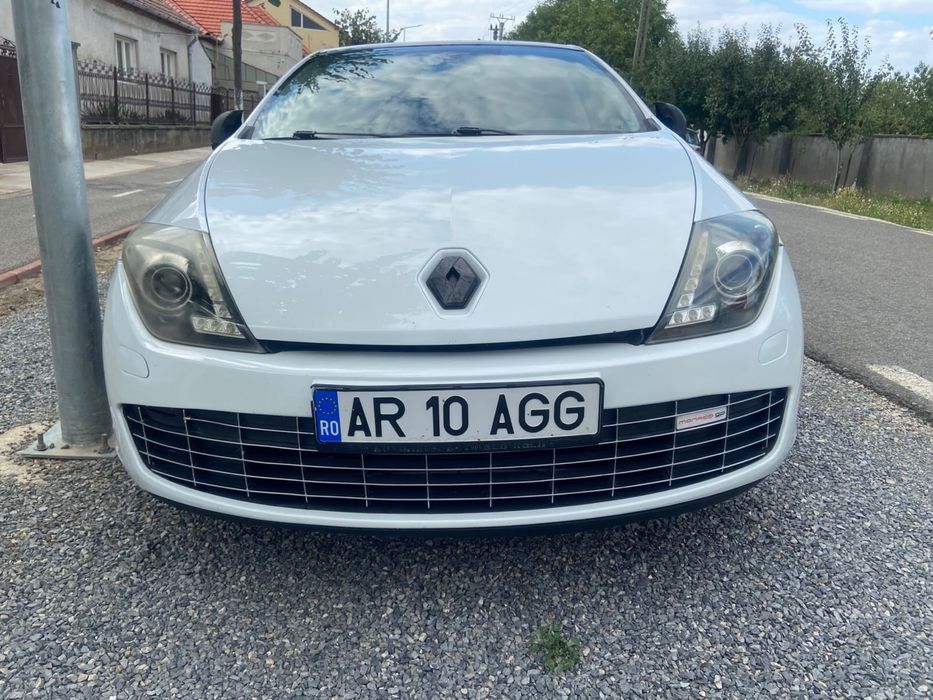 Renault laguna GT COUPE