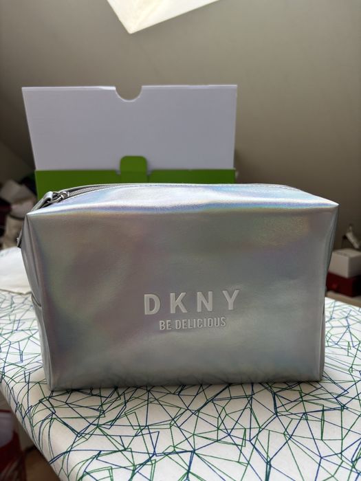 DKNY be delicious комплект