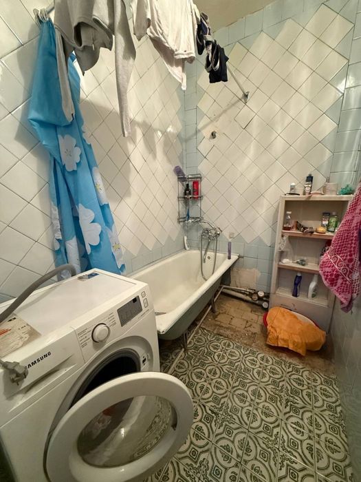 Продается 3х комнатная ДК - Авиастроителей (166 школа)