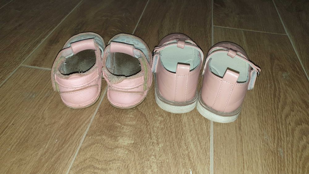 Pantofi din piele cu unicorn 15 cm si pantofi LC Waikiki marimea 24