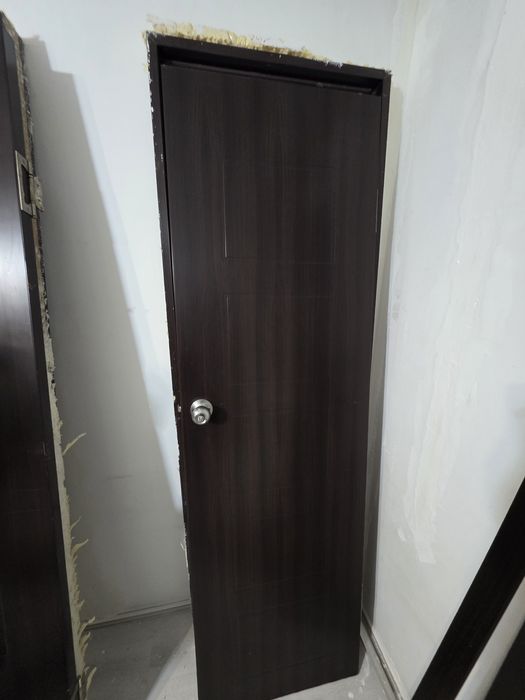 Межкомнатная дверь, 60см. ширина, 200 см. Высота