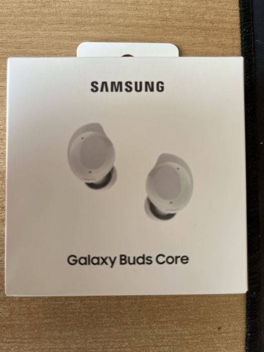 Продам наушники galaxy buds core