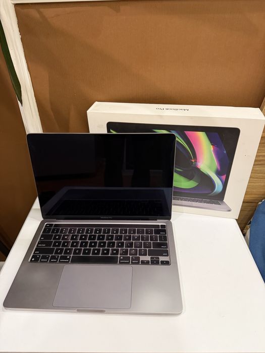 MacBook Pro m1, 8gb/256 SSD