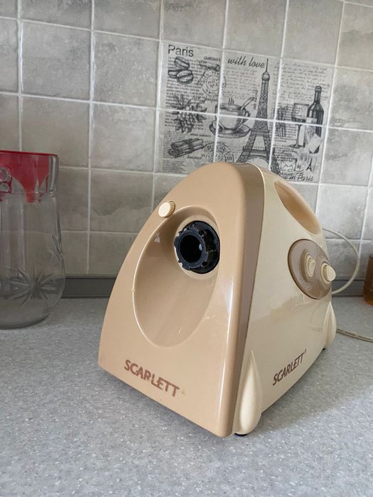 Мясорубка Scarlett