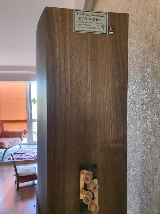 Колонки музыкальные WHARFEDALE DIAMOND 9.3