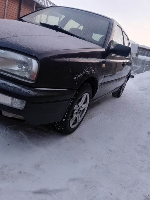 В продаже гольф 3