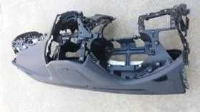 Продавам Hyundai Santa fe  на части 2.2 CRDi 2014 година.