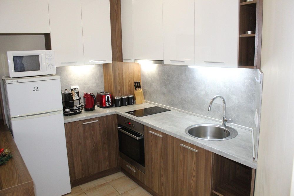 Дава се под наем Двустаен апартамент в Бургас, Център - 70 кв.м за 765 € - Снимка #1