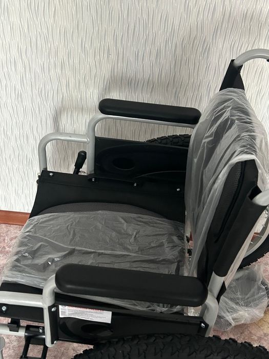 Инвалидная взрослая коляска