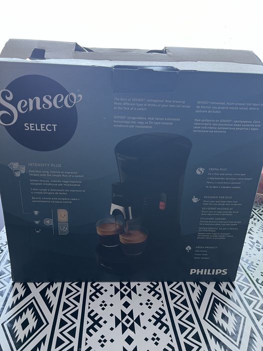 Expresor cafea philips nou .Plus pungi de cafea la el.