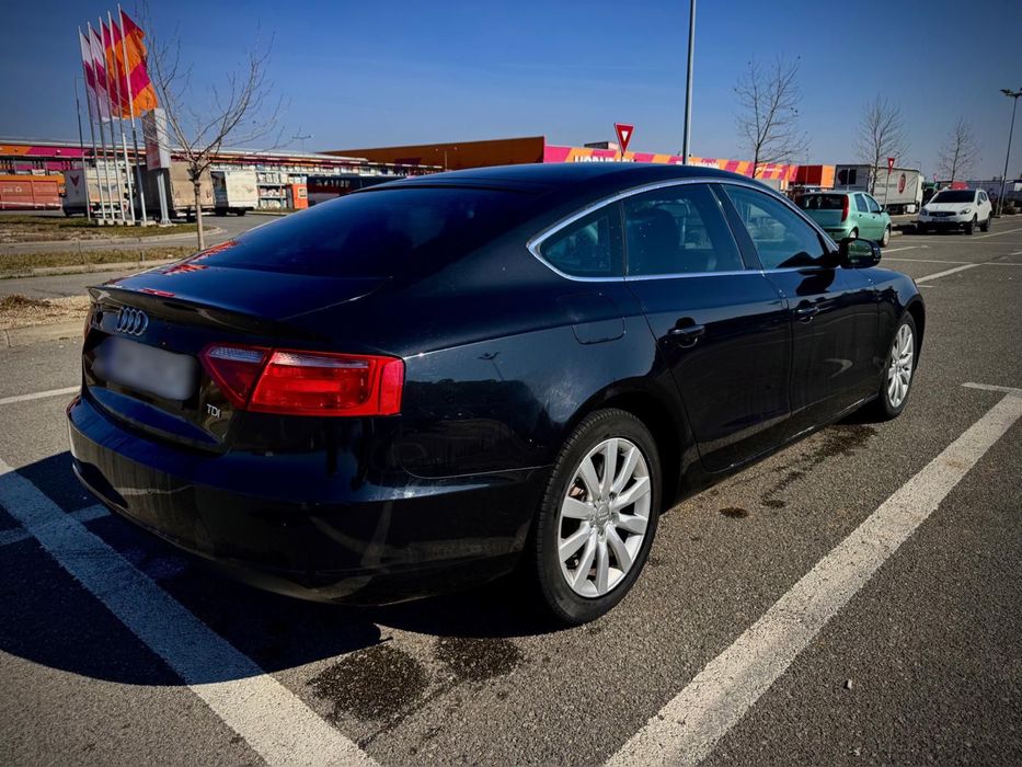 Vând Audi A5 2.0 TDI