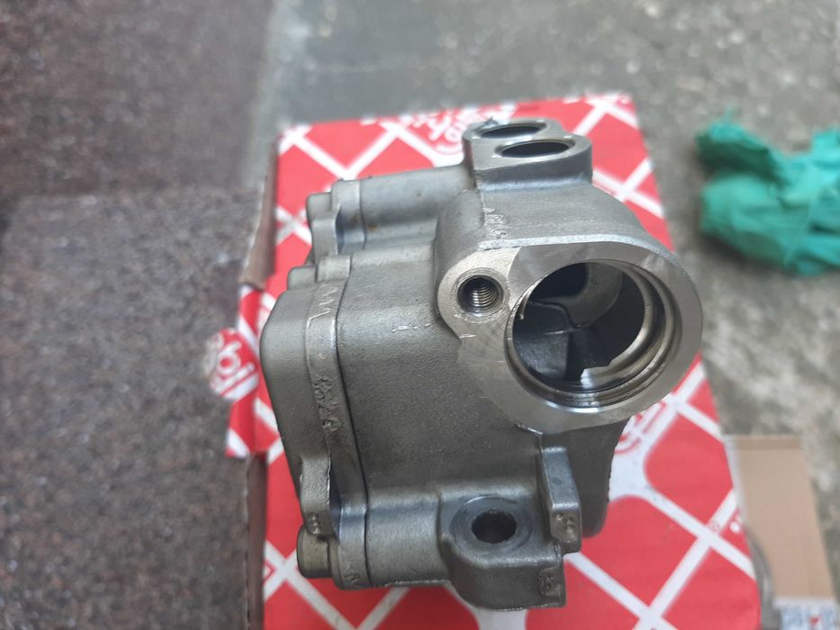 Pompa ulei OEM SH motor 2 ltr Audi-5 lei transportul