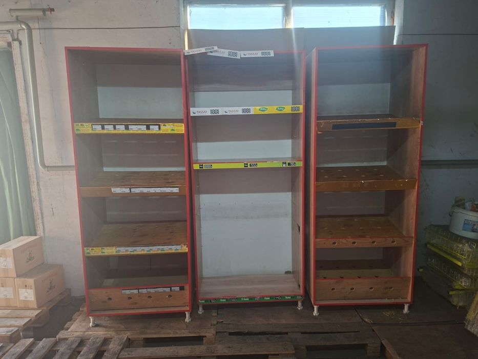 Продам полки для магазина