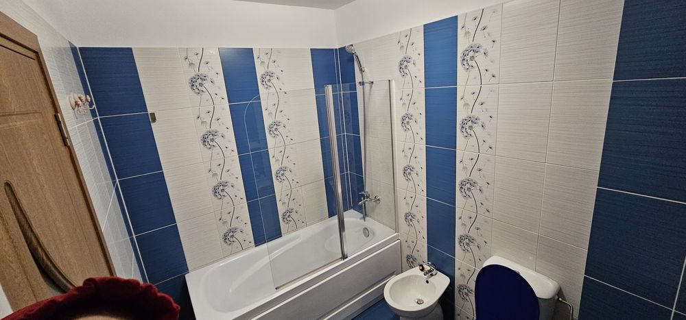 Inchiriez apartament 2 camere Fiald