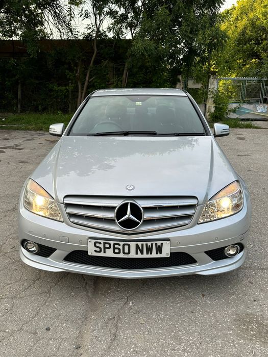 Mercedes C250  на части. 150000 км. 2010 година.