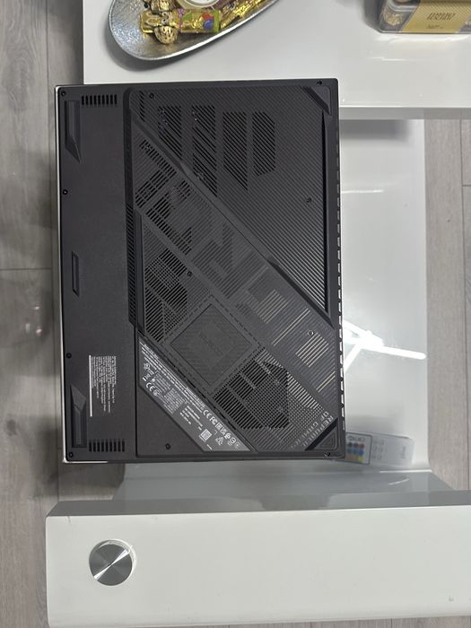Asus Rog Strix G16JZR