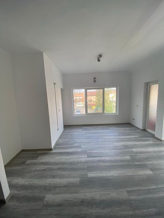 Cladire de tip spațiu comercial de închiriat. ULTRACENTRAL - Hațeg