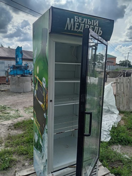 Продам холодильник для магазина