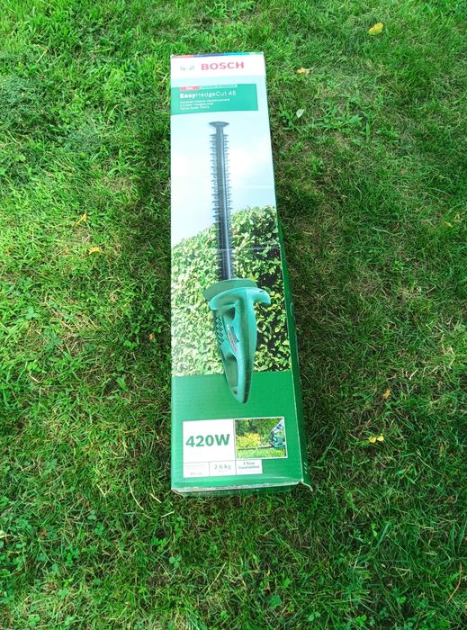 Храсторез BOSCH 420W