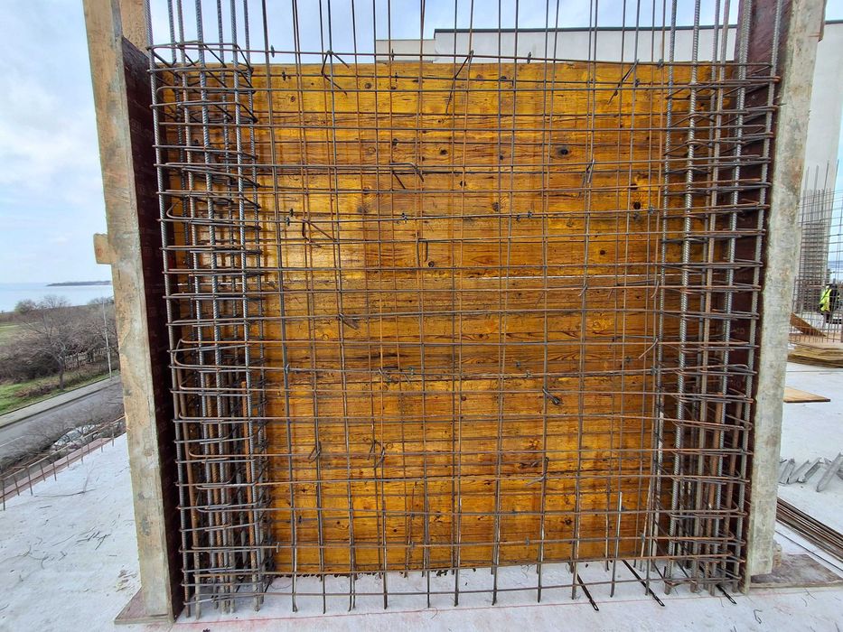 предлагам услугите си за груб строеж