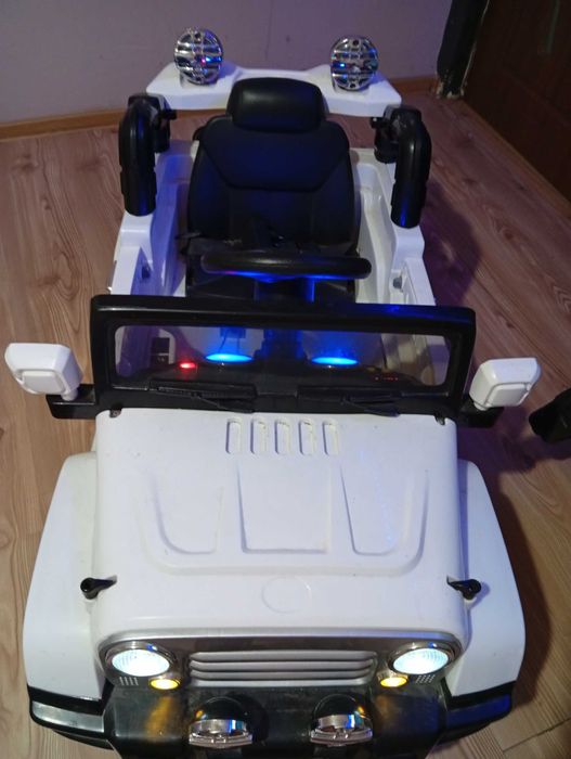 Mașinuță electrică pentru copii – stare excelentă!