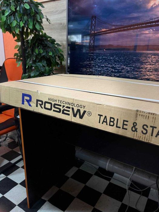 Продается промышленный оверлок