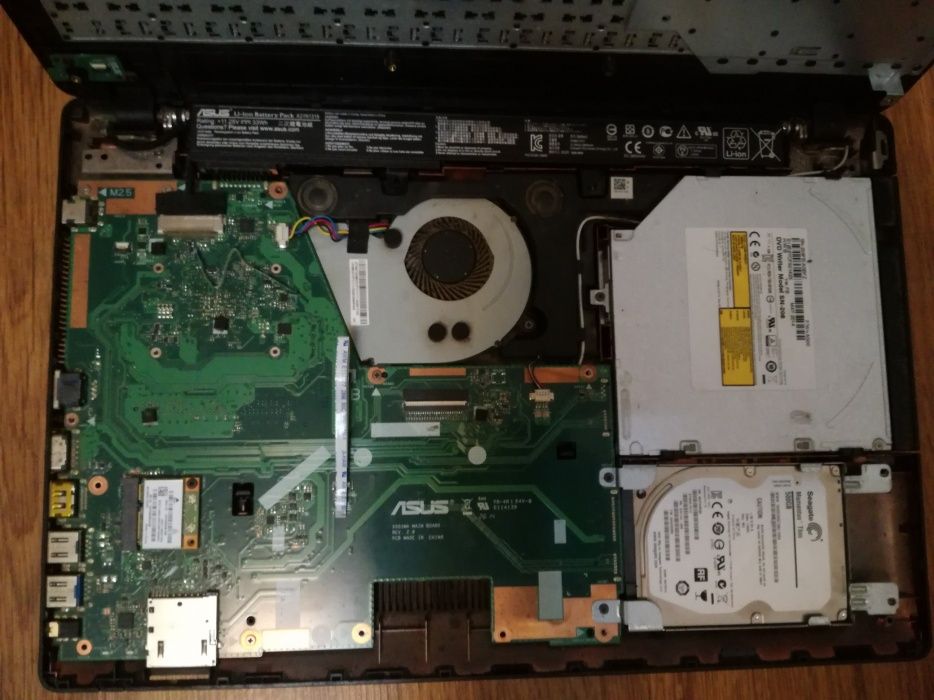 Лаптоп ASUS X551M за части