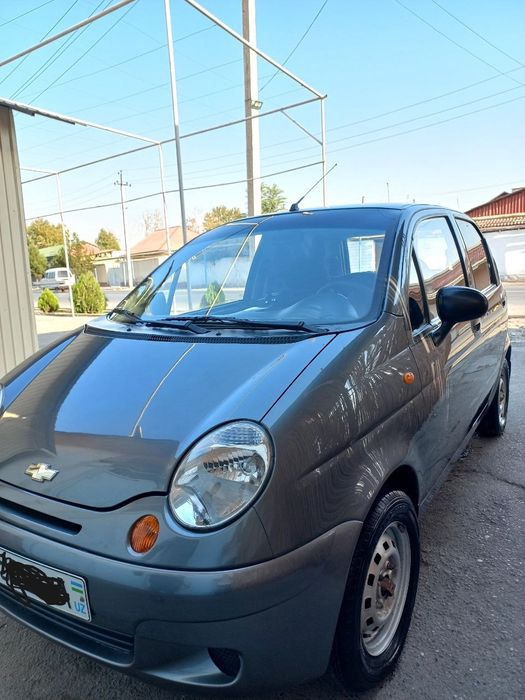 йили - 2014
пробеги - 88 минг 
Краска ўнг томон
Фақат бензинда юрган
т