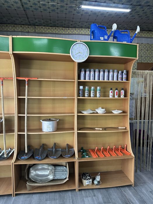 Продам витрины .