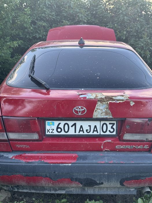 Продам  Тойота карина Е