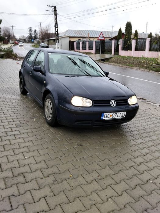 Vand golf 4 1.4 benzina