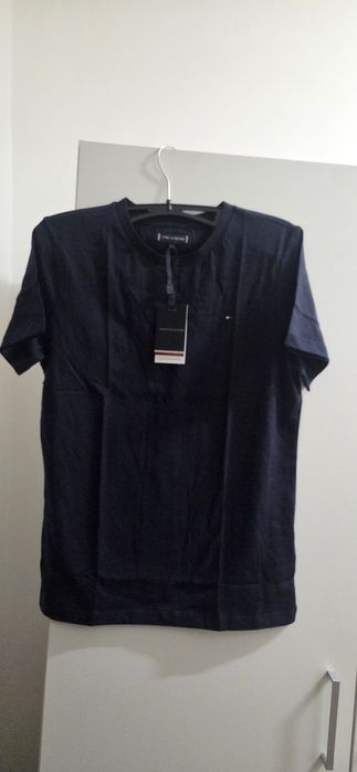 Tricou copii Tommy Hilfiger original,marimea 164(14 ani),bleumarin,nou,cu eticheta