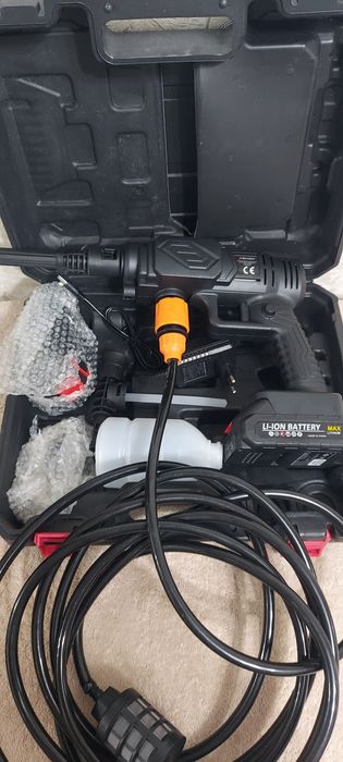 Продам мойку на аккумуляторе