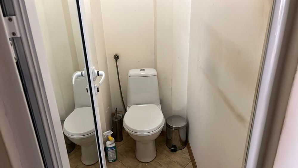 Дава се под наем Двустаен апартамент в София, Център - 83 кв.м за 816 € - Снимка #3