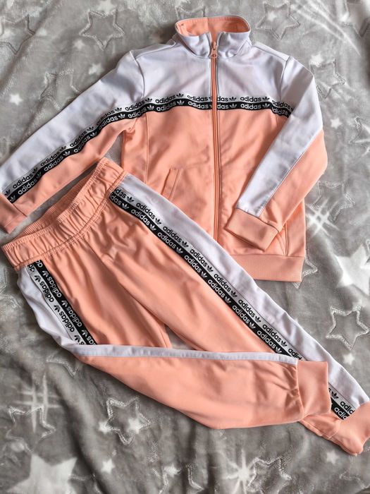 Детски екипи Адидас