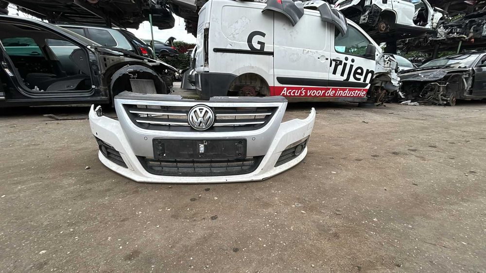 Bara fata Volkswagen Passat CC an 2009