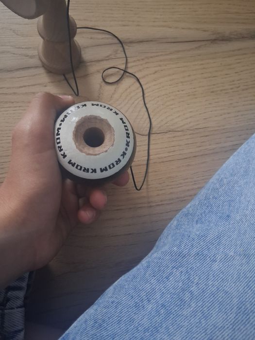 Kendama krom pop negru