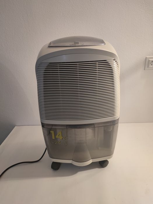 Dezumidificator Delonghi Dec 14 randament 14 L la 24 h