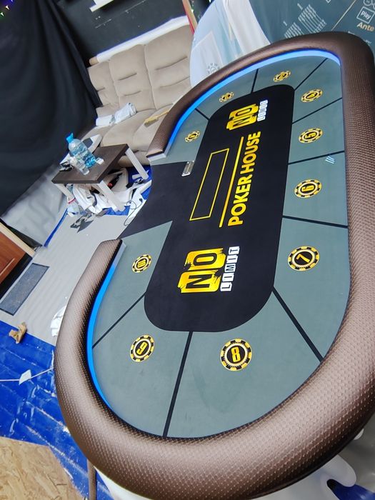 Masa de poker profesionala