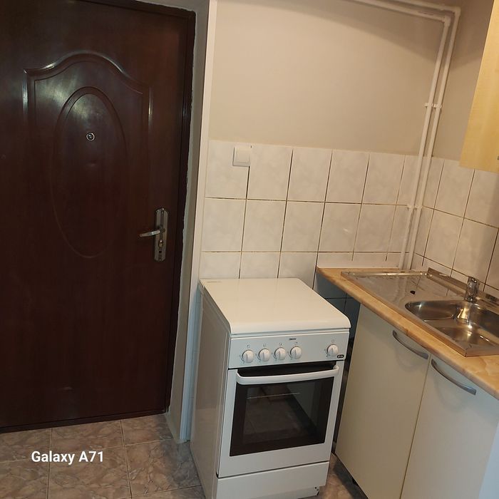 Inchiriez Garsoniera Zona CET