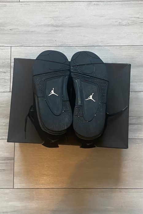 Air jordan black cat