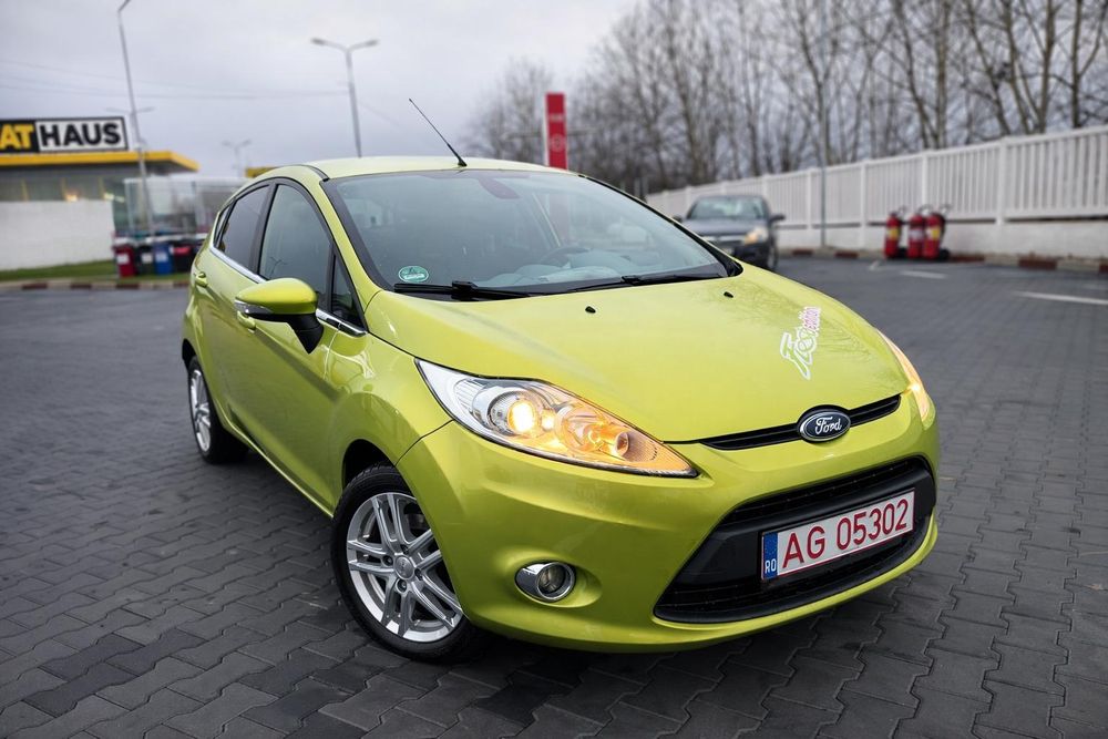 Ford fiesta titanium diesel euro 5 mod.2011 164000 km carte service