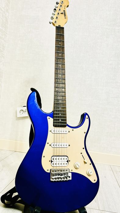 Электрогитара Yamaha EG112C