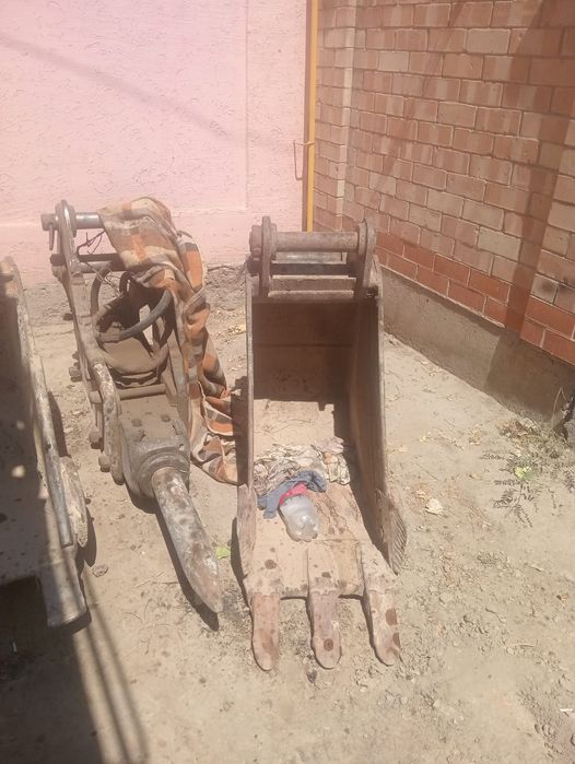 Экскаватор колесный хюндай