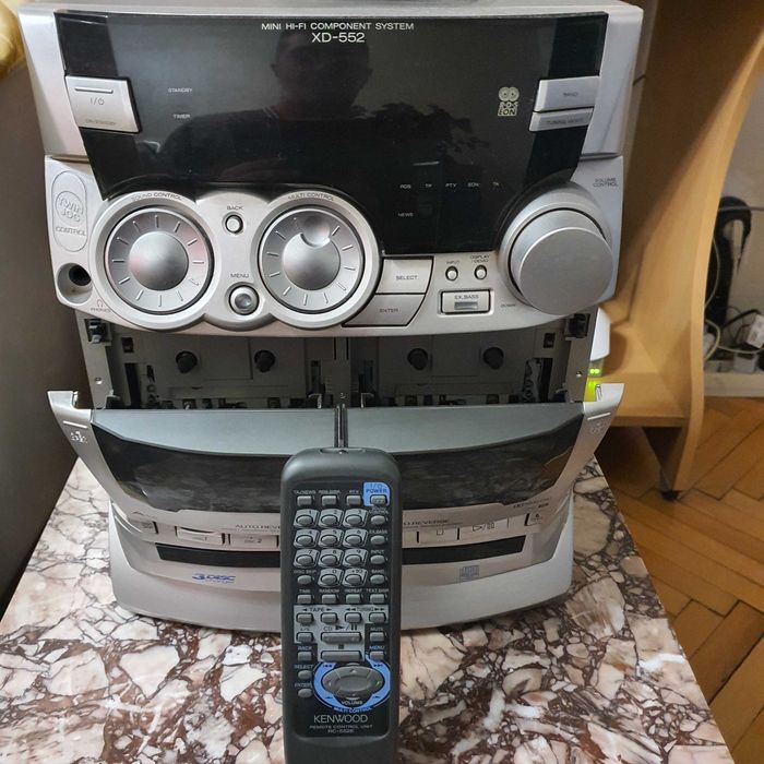 Продавам аудио система KENWOOD
