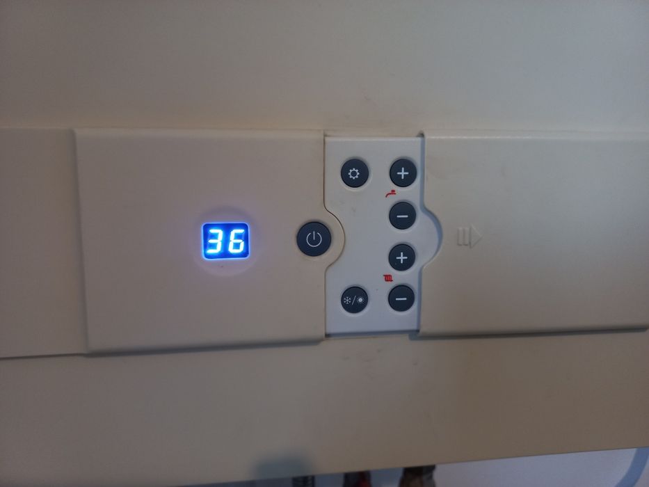 Продам котел на 400кв.м.