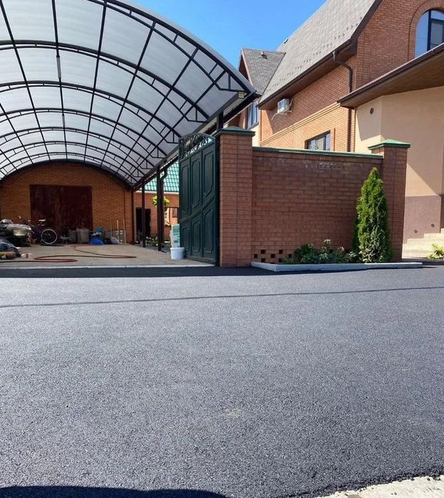 Асфальтирование территории и благоустройство