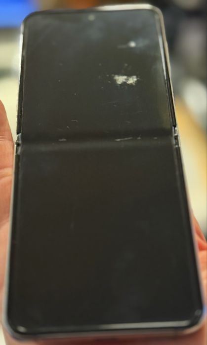 Samsung Galaxy Z Flip 5, 8GB RAM, 256GB, 5G, Cream