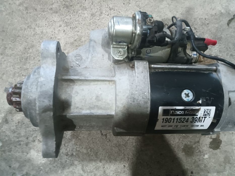 Продам стартер новый